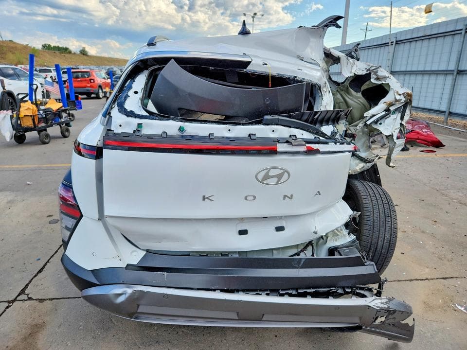 2024 HYUNDAI KONA LIMITED 6