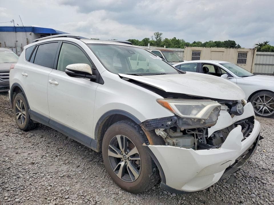 2017 TOYOTA RAV4 XLE 4