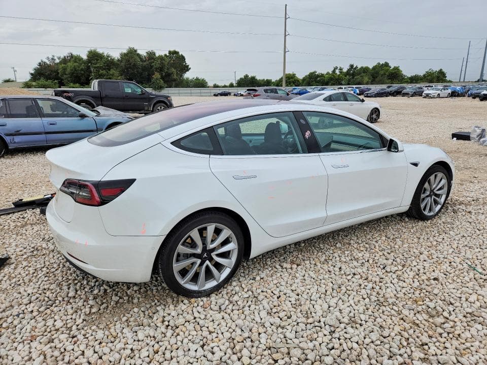 2018 TESLA MODEL 3 3