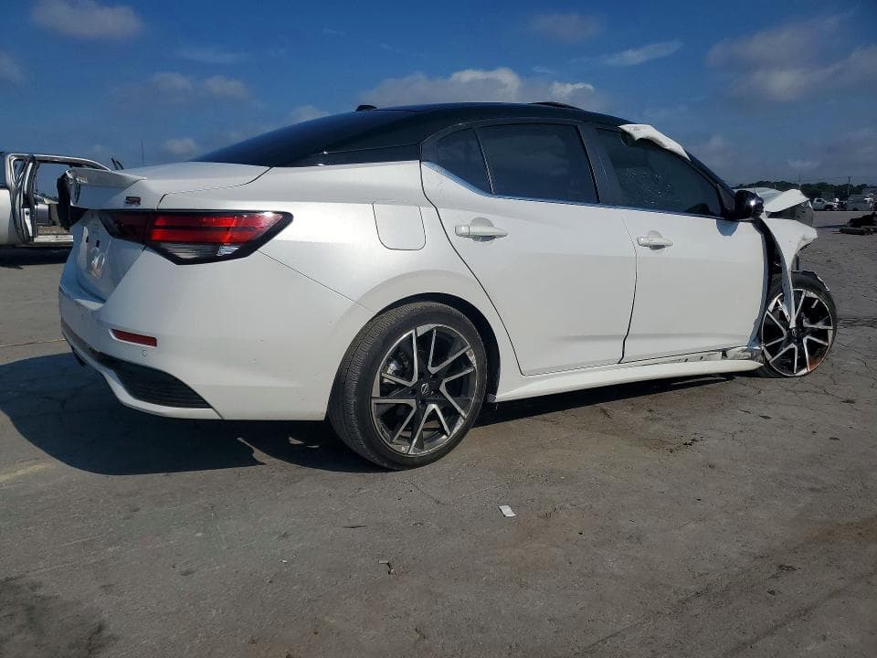 2025 NISSAN SENTRA SR 3