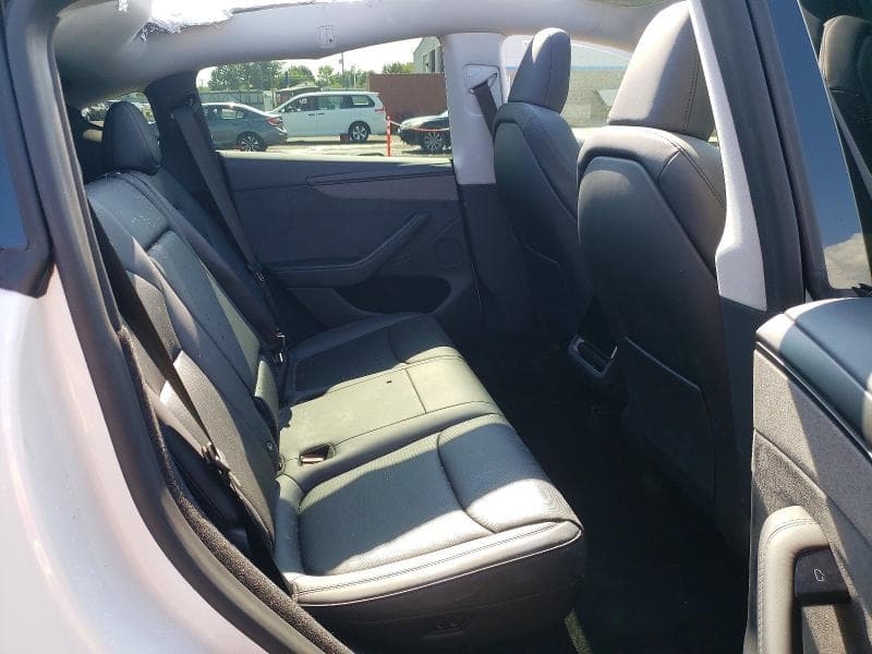 2026 TESLA MODEL Y 10