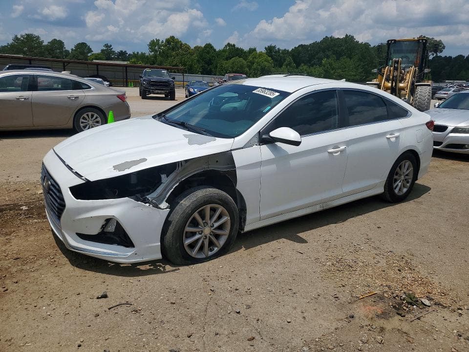 2019 HYUNDAI SONATA SE - 1