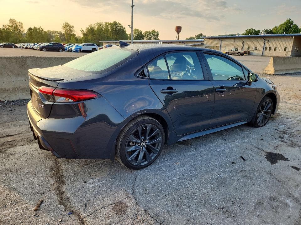 2024 TOYOTA COROLLA XSE 3