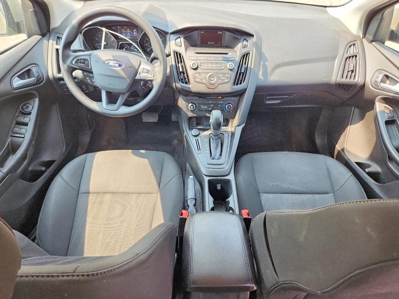 2017 FORD FOCUS SE 8