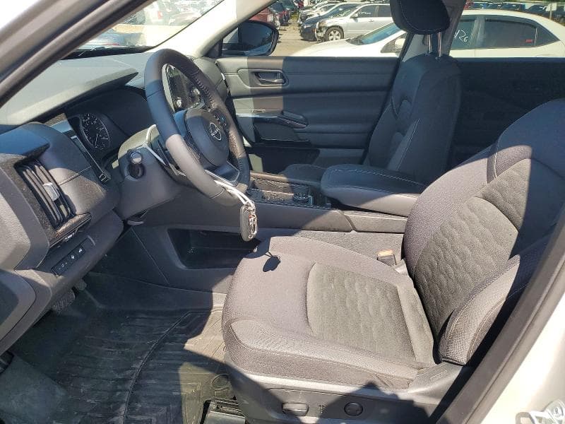 2025 NISSAN PATHFINDER SV 7