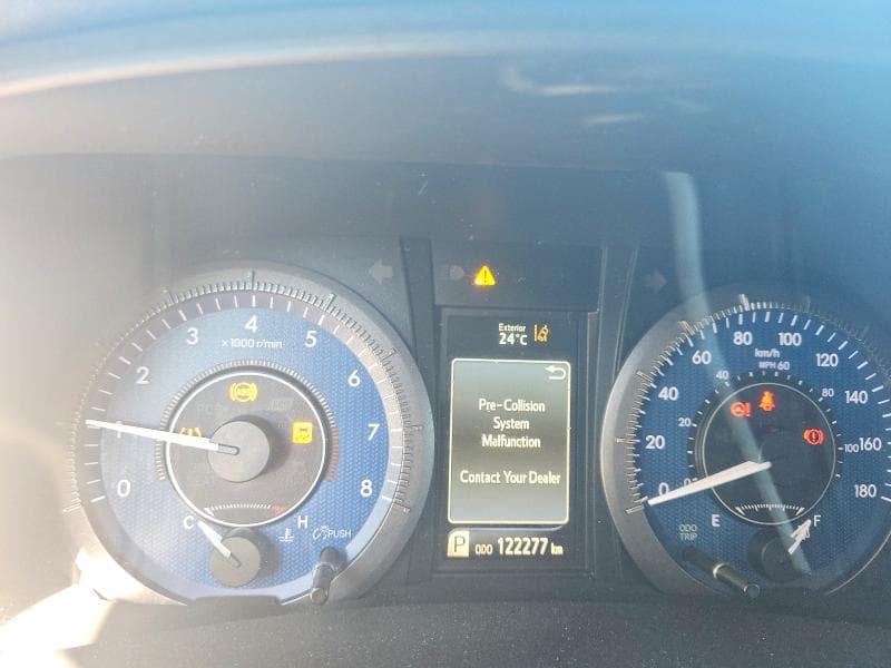 2019 TOYOTA SIENNA LE 9
