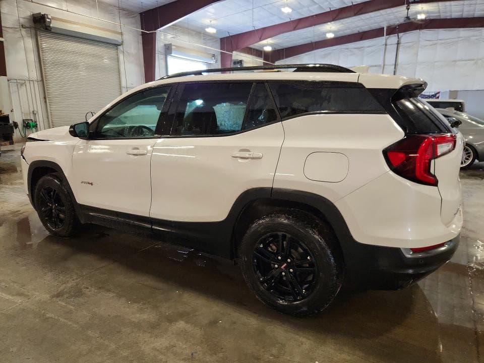 2023 GMC TERRAIN AT4 2