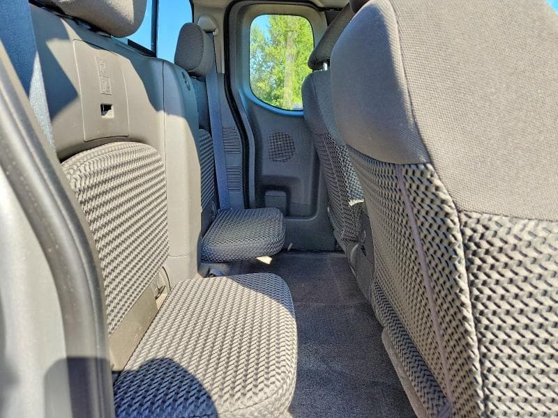 2017 NISSAN FRONTIER SV 10