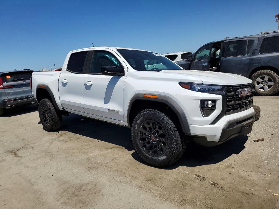 2026 GMC CANYON ELEVATION 4