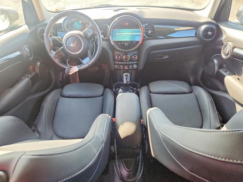 2024 MINI COOPER S 8