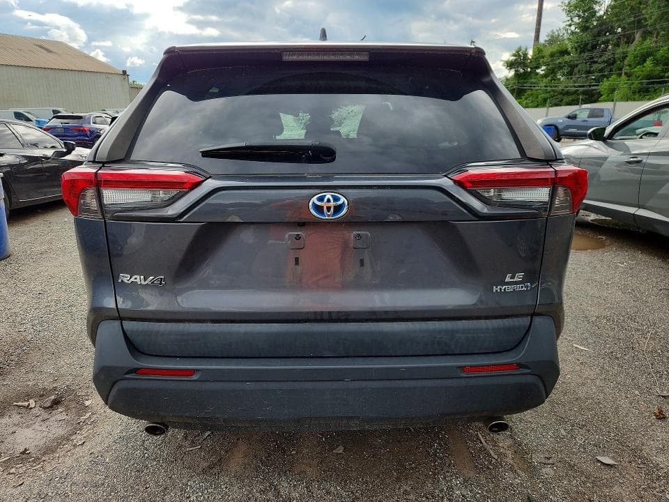 2021 TOYOTA RAV4 LE 6