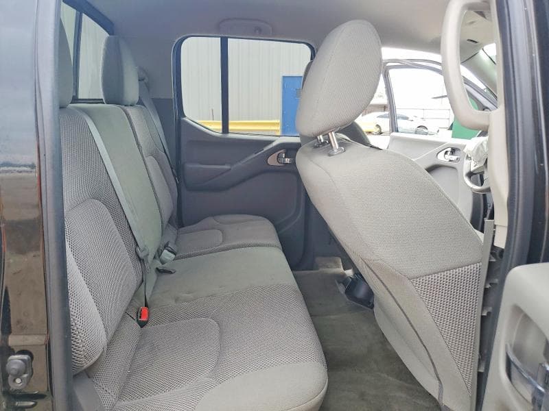 2018 NISSAN FRONTIER SV 10