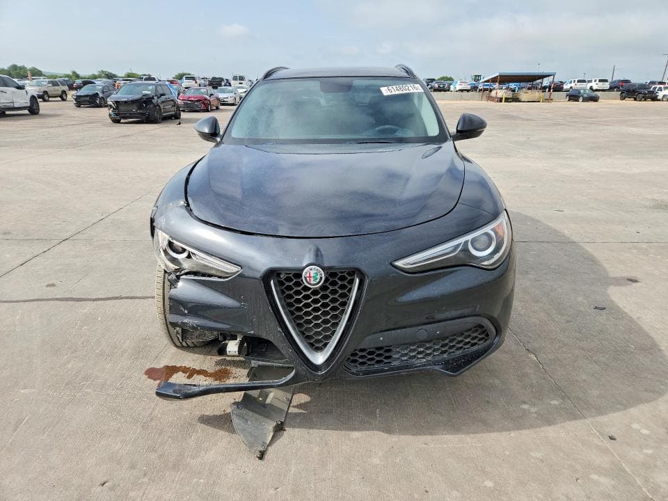2019 ALFA ROMEO STELVIO 5
