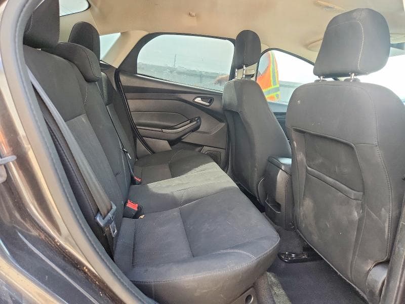 2018 FORD FOCUS SE 10