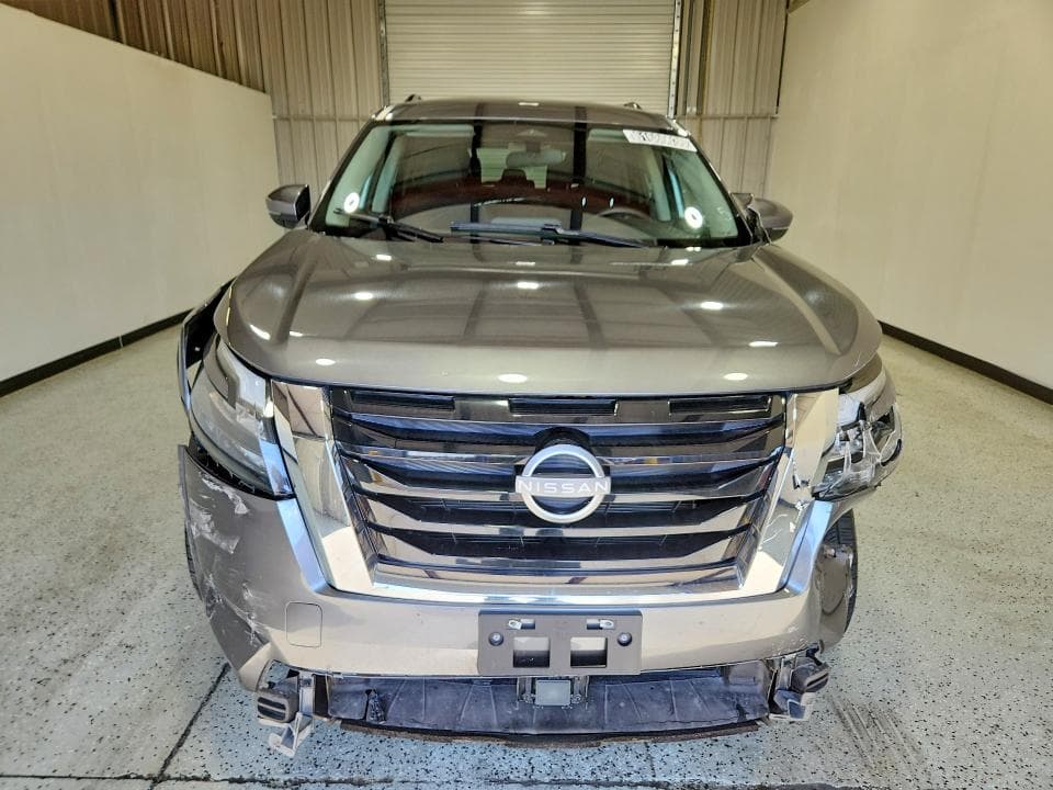 2025 NISSAN PATHFINDER SV 5