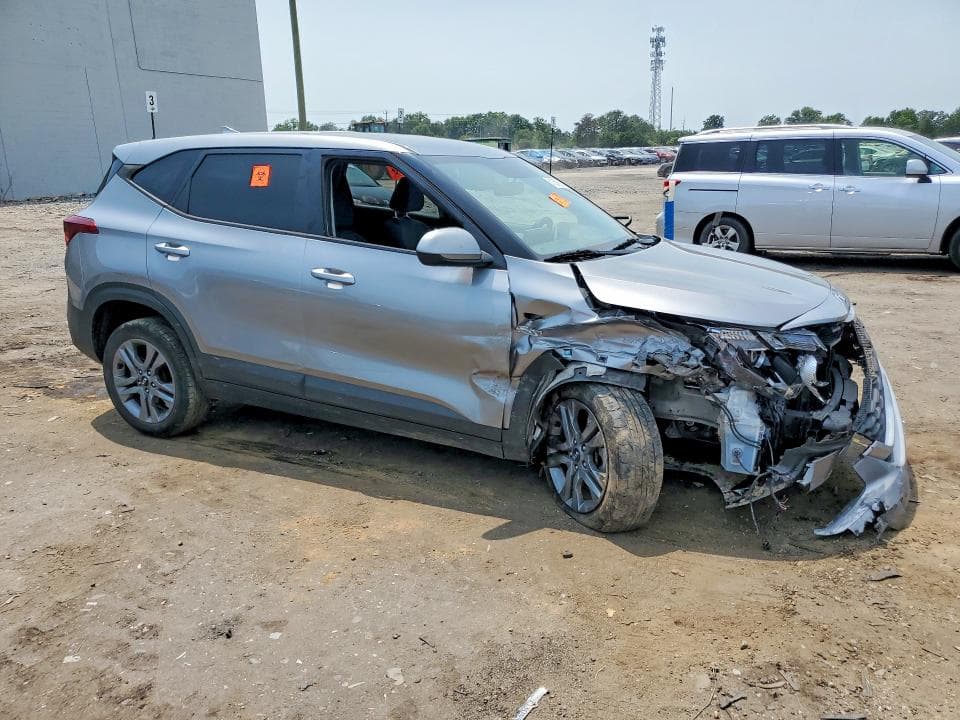 2021 KIA SELTOS LX 4