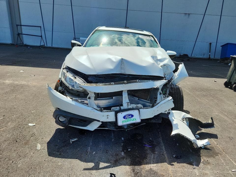 2018 HONDA CIVIC EX 5