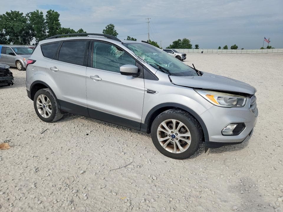 2018 FORD ESCAPE SE 4