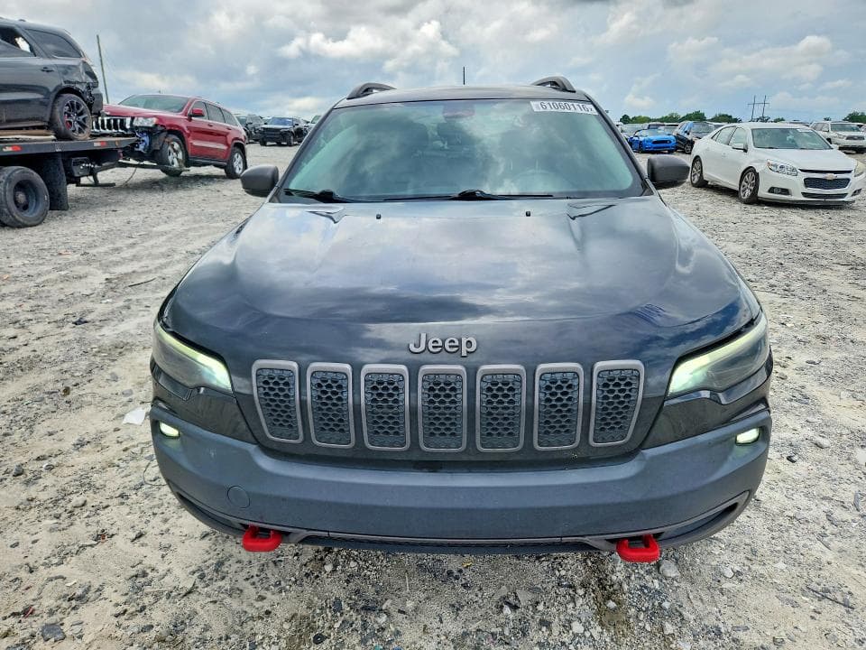 2019 JEEP CHEROKEE TRAILHAWK 5