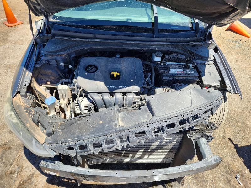 2018 HYUNDAI ELANTRA 11