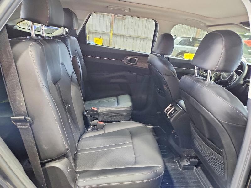 2023 KIA SORENTO EX 11