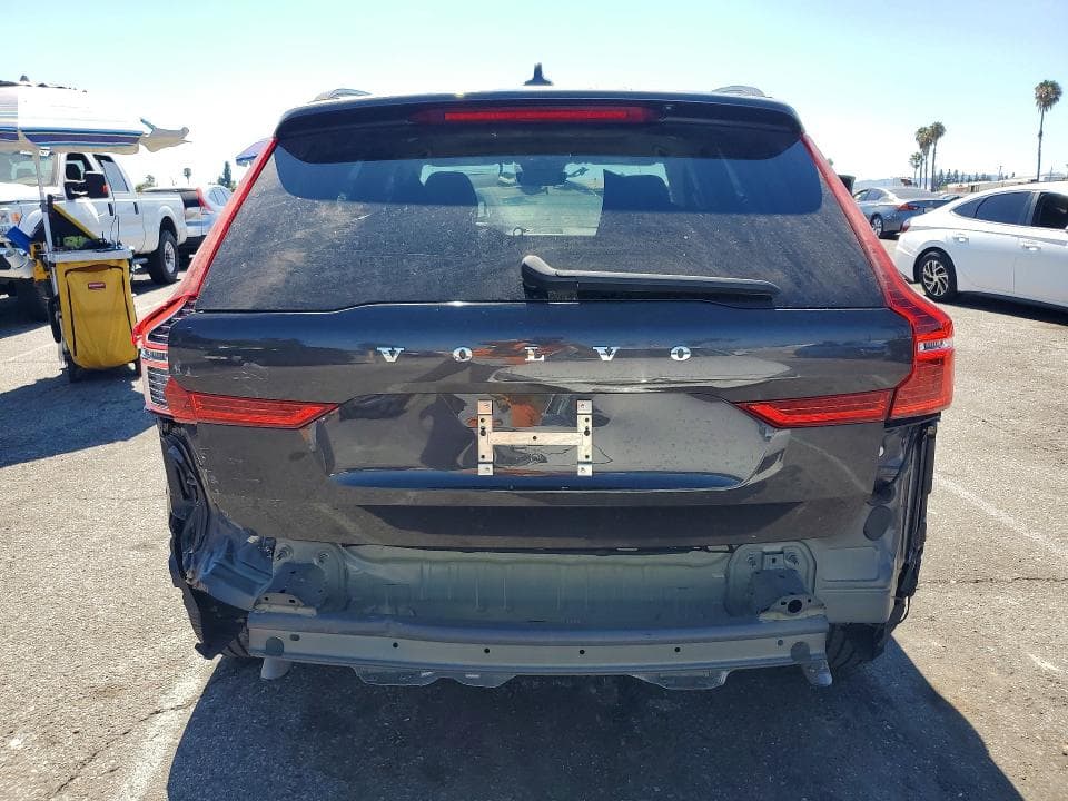 2024 VOLVO XC60 PLUS 6