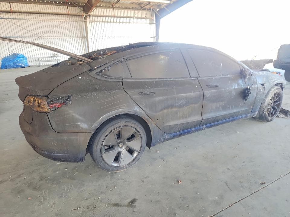 2023 TESLA MODEL 3 3