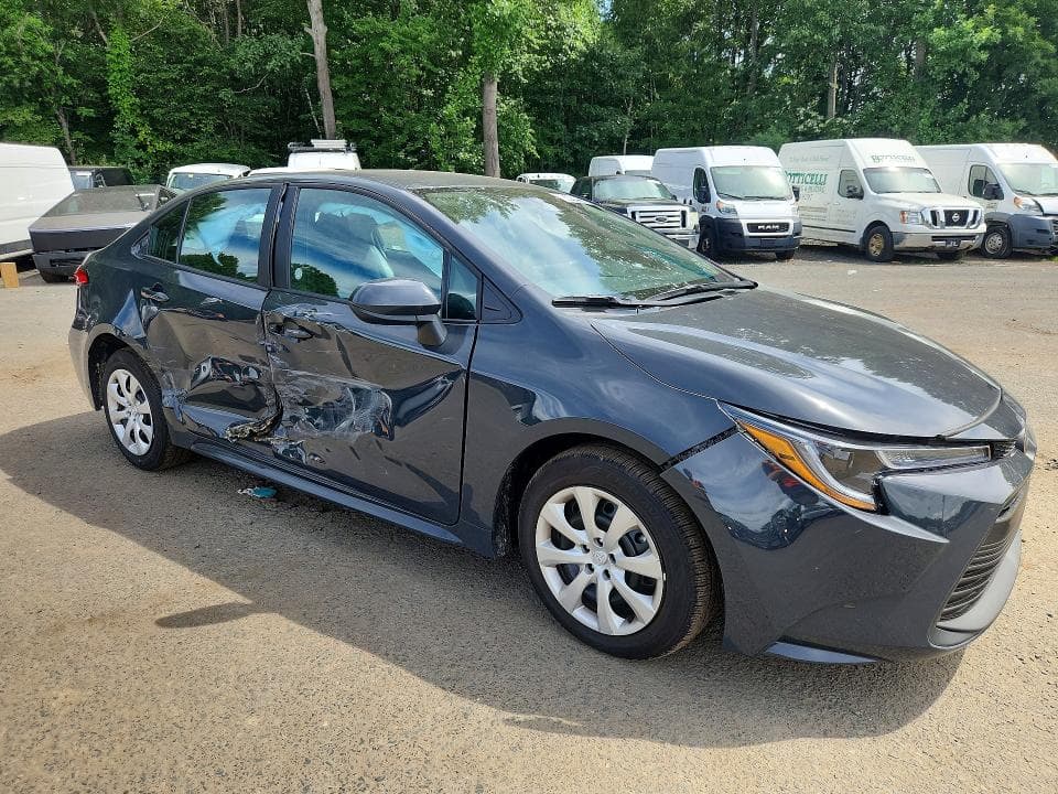 2026 TOYOTA COROLLA LE 4