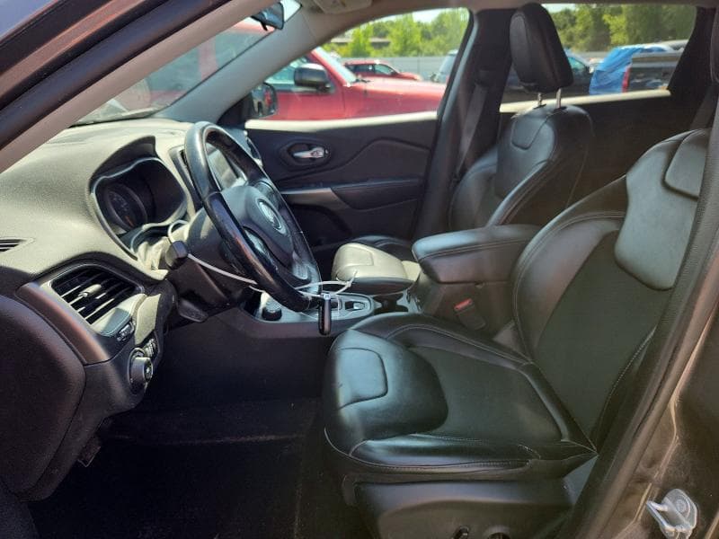 2019 JEEP CHEROKEE LATITUDE PLUS 7