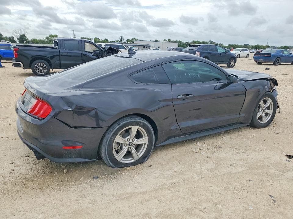 2022 FORD MUSTANG 3