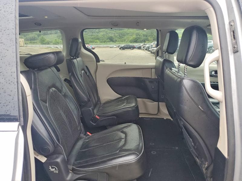 2019 CHRYSLER PACIFICA LIMITED 11