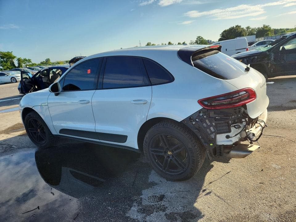 2018 PORSCHE MACAN 2