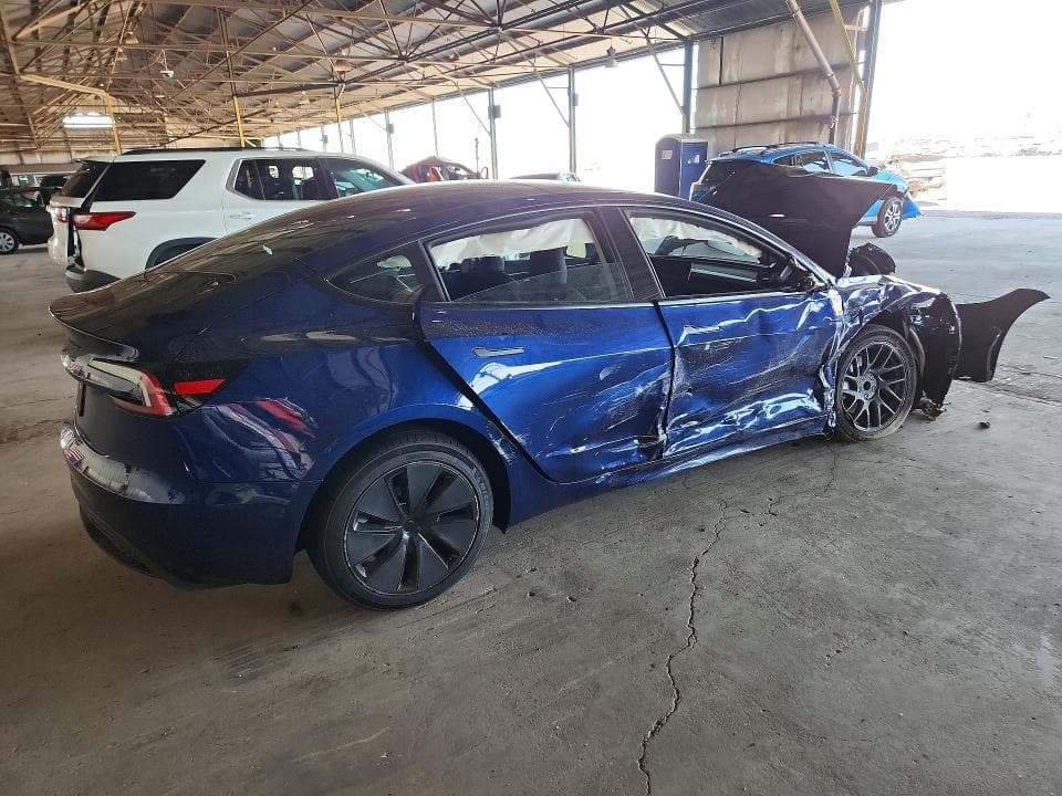 2026 TESLA MODEL 3 3