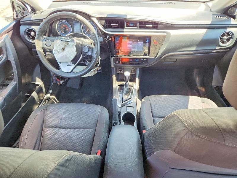 2019 TOYOTA COROLLA LE 8