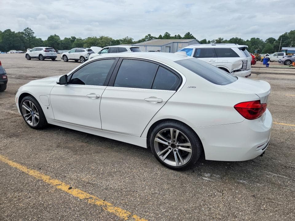 2018 BMW 330E 2