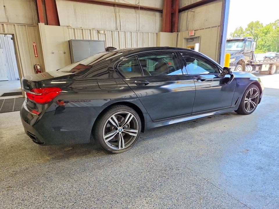 2019 BMW 750 XI 3