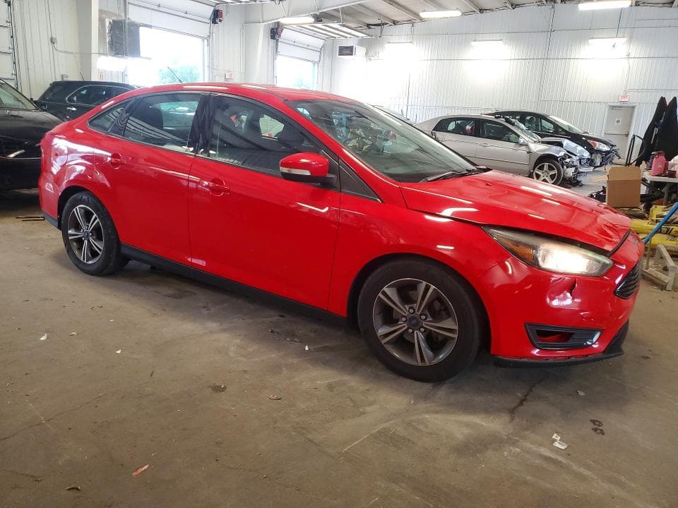 2017 FORD FOCUS SE 4