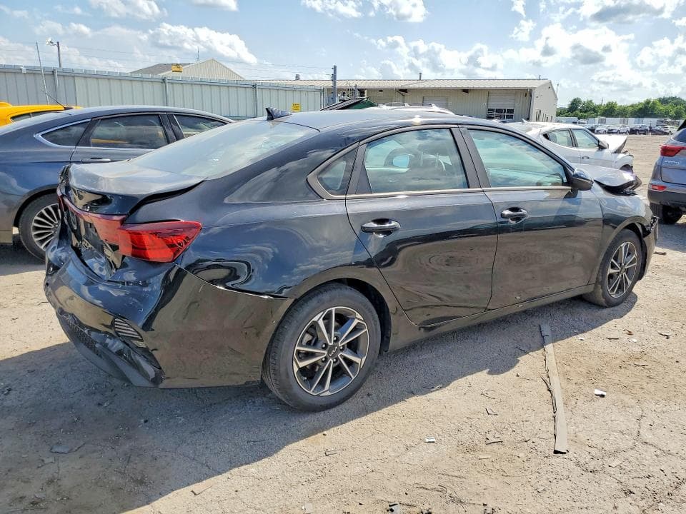2023 KIA FORTE LXS 3