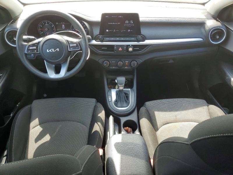 2023 KIA FORTE LXS 8