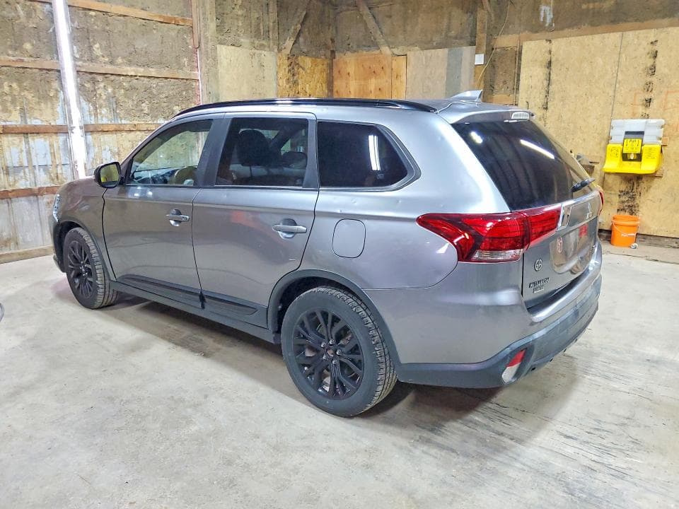 2018 MITSUBISHI OUTLANDER SE 2