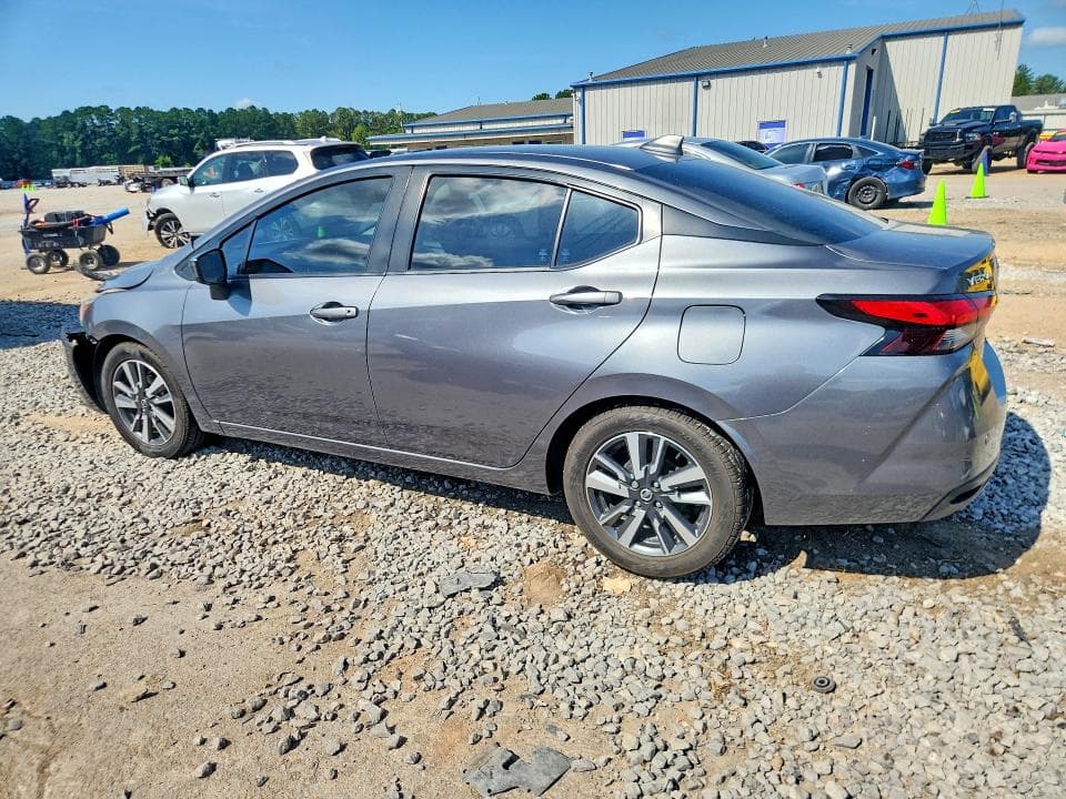 2021 NISSAN VERSA SV 2