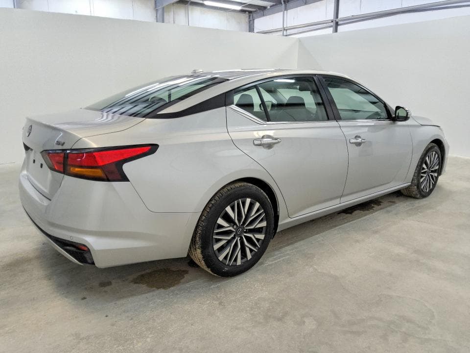 2024 NISSAN ALTIMA SV 3