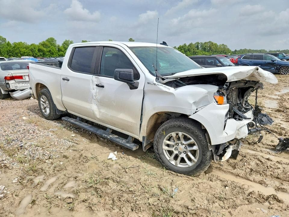 2022 CHEVROLET SILVERADO 4