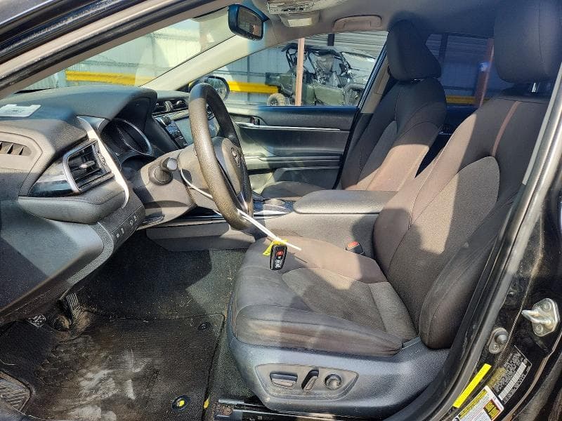 2019 TOYOTA CAMRY LE 7
