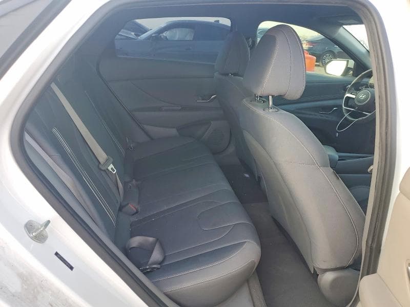 2023 HYUNDAI ELANTRA SEL 10