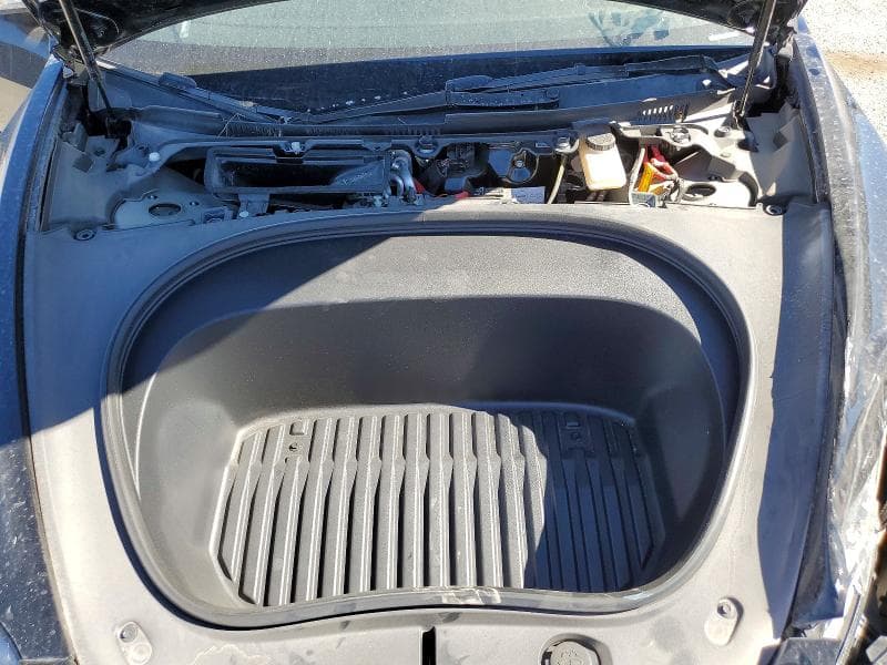 2025 TESLA MODEL 3 11