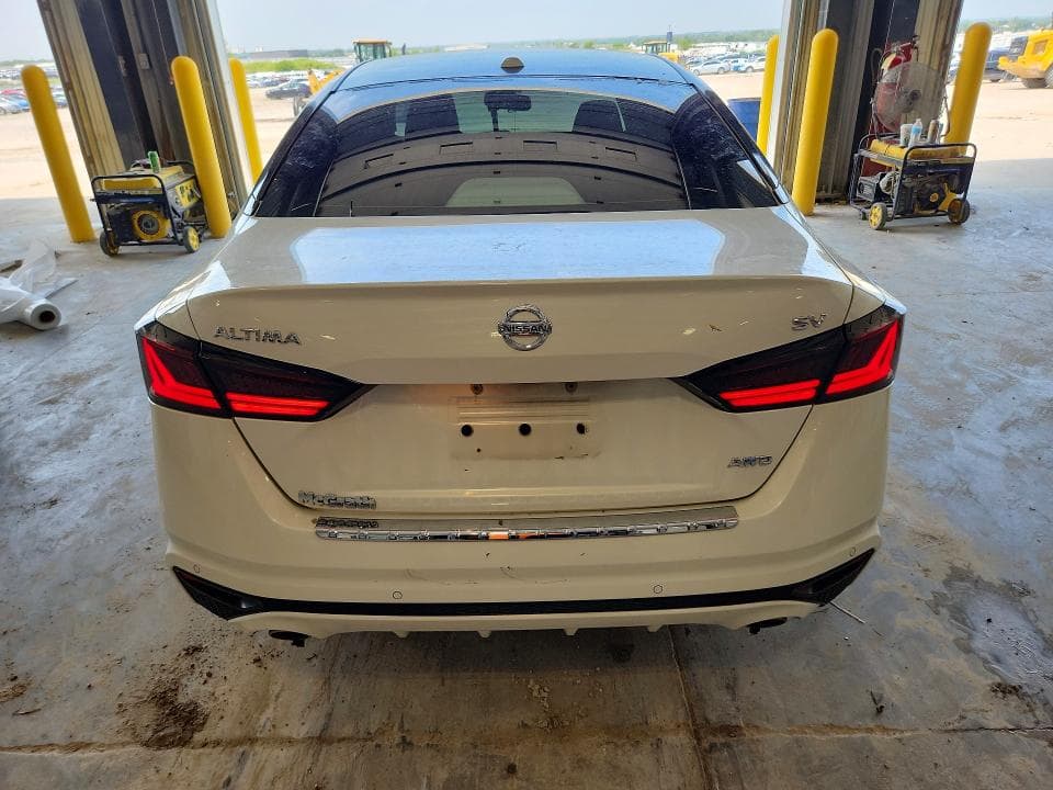 2019 NISSAN ALTIMA SV 6