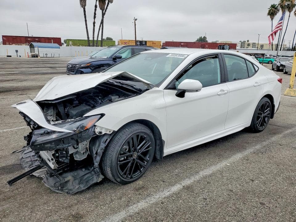 2025 TOYOTA CAMRY SE - 1