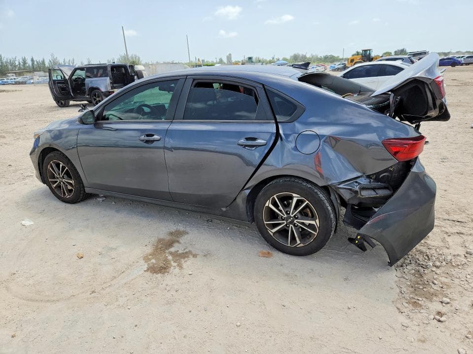 2022 KIA FORTE LXS 2
