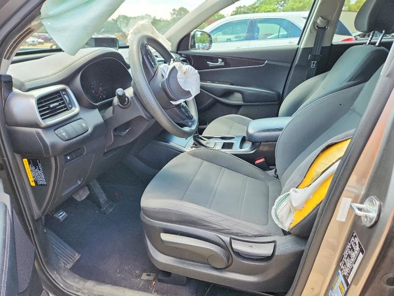 2017 KIA SORENTO LX V6 7